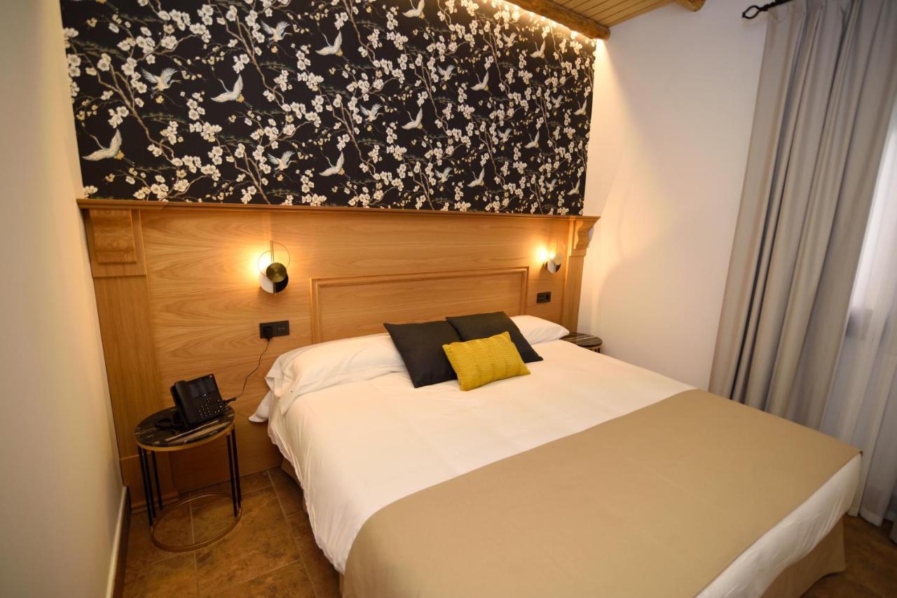 Hostal Rural Santa Habitaciones Aldea DEl Rocío מראה חיצוני תמונה