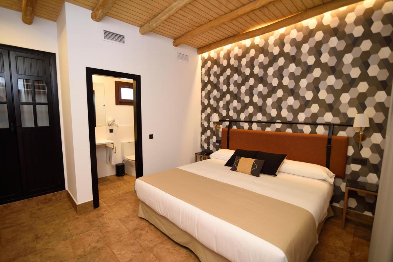 Hostal Rural Santa Habitaciones Aldea DEl Rocío מראה חיצוני תמונה