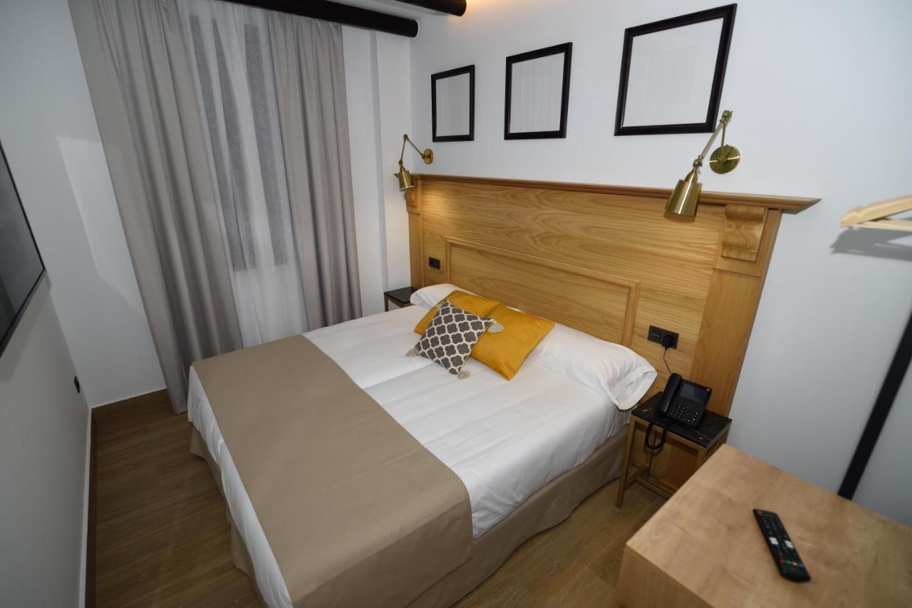 Hostal Rural Santa Habitaciones Aldea DEl Rocío מראה חיצוני תמונה