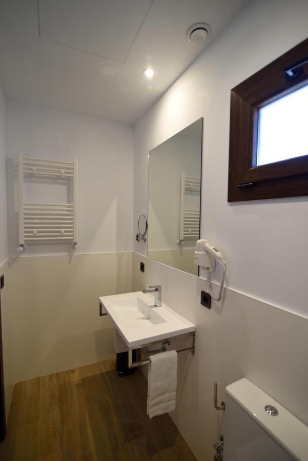 Hostal Rural Santa Habitaciones Aldea DEl Rocío מראה חיצוני תמונה