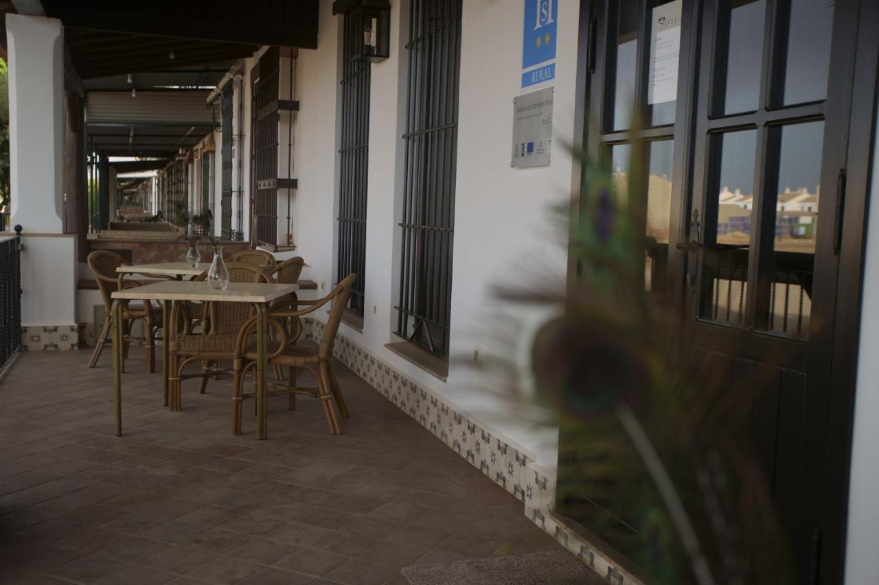 Hostal Rural Santa Habitaciones Aldea DEl Rocío מראה חיצוני תמונה